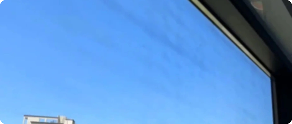 Tempered glass stress patterns