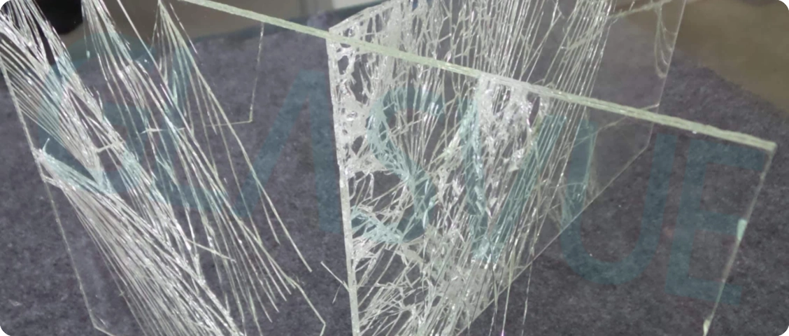 17.broken laminated glass1