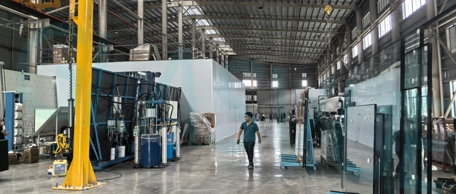 30.The production workshop of Glasvue