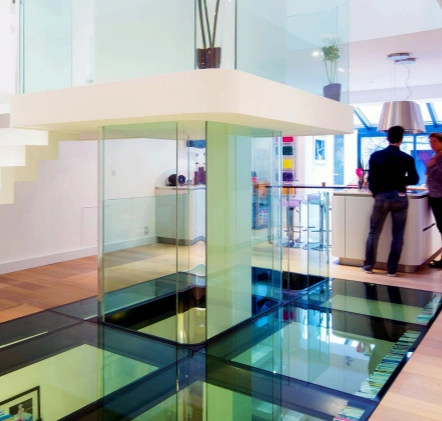 safety glass for raised floor
