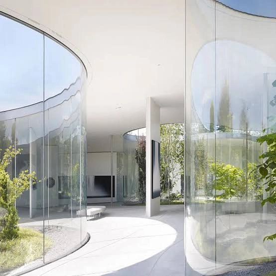 What is the difference between Commercial trailored tempered glass and safety glass